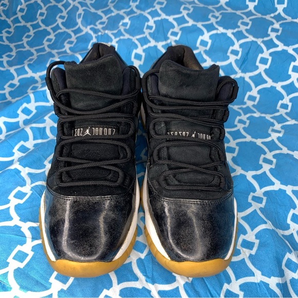 Nike Women’s size 8 Air Jordan 11 low Barons Retro OG gum wmns sneakers black 8w - Picture 4 of 11